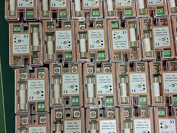 迷你電力調(diào)整器